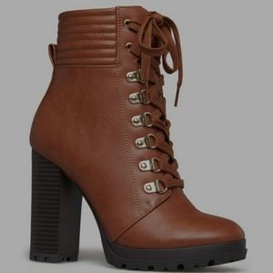 Shoe Dazzle Brand New Brown chunk heel ankle boots "Shandee" size 10